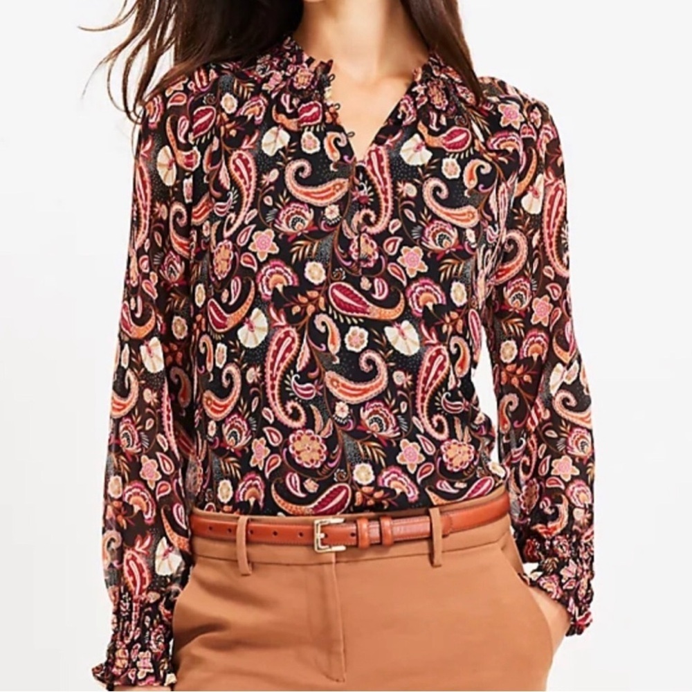 NEW LOFT women’s Paisley Smocked Ruffle Button Blouse shirt top size medium